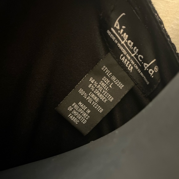 b.i.y.a.c.d.a Elegant Black Lace Women's Top - Picture 2 of 12